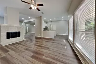70 N Creekmist Pl, Conroe, TX 77385 - Photo 4