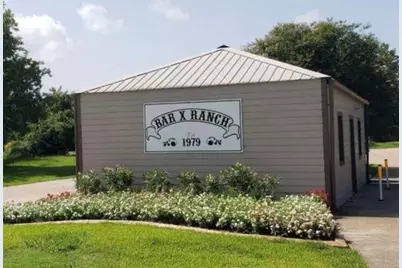 1720 Flintlock Court, Angleton, TX 77515 - Photo 4