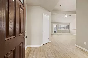 2502 Planters Row, Sugar Land, TX 77478 - Photo 4