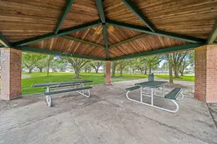 6910 Paso Del Sol Dr, Houston, TX 77083 - Photo 34