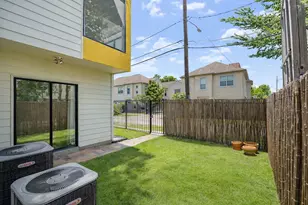 4302 Spencer St, Houston, TX 77007 - Photo 20