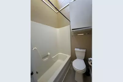 13 Lakeway, Conroe, TX 77304 - Photo 6