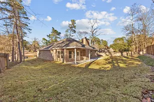 512 Sandy Oaks Dr, Huntsville, TX 77340 - Photo 32