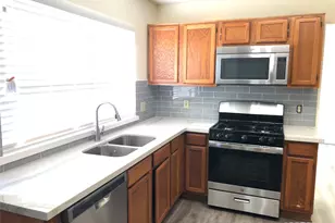 4819 Sunshine Dr, Sugar Land, TX 77479 - Photo 10