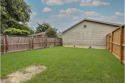 4605 Galesburg Street, Houston, TX 77051 - Photo 32