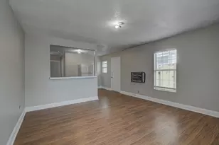 4605 Galesburg St, Houston, TX 77051 - Photo 4