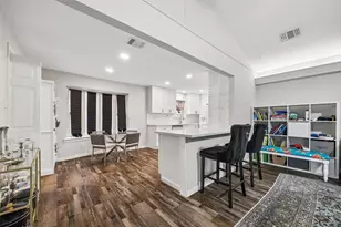 7711 Twin Hills Dr, Houston, TX 77071 - Photo 14