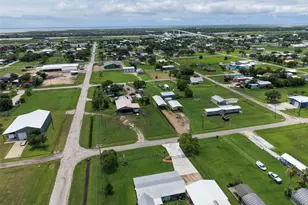 531 Burton St, Matagorda, TX 77457 - Photo 18