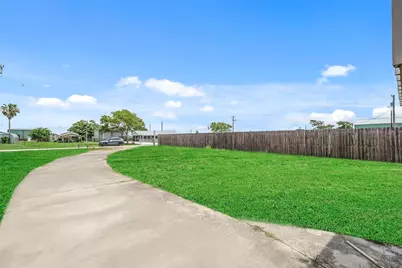 531 Burton Street, Matagorda, TX 77457 - Photo 12
