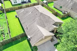 1519 Brook Hollow Dr, Pearland, TX 77581 - Photo 8