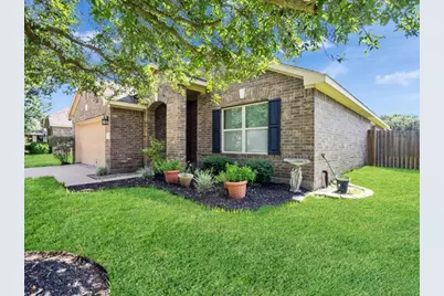 1519 Brook Hollow Drive, Pearland, TX 77581 - Photo 4