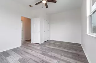 1101 54th St, Galveston, TX 77551 - Photo 8