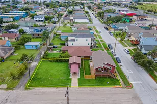 1101 54th St, Galveston, TX 77551 - Photo 30