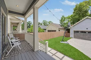 125 E 22nd St, Houston, TX 77008 - Photo 30