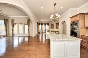 6 Bridgewood Cove Ct, Spring, TX 77381 - Photo 8