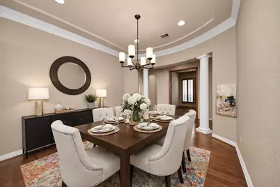 6 Bridgewood Cove Court, The Woodlands, TX 77381 - Photo 4