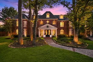 5230 Wincroft Ct, Houston, TX 77069 - Photo 2