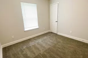 711 S Houston Ave, Humble, TX 77338 - Photo 10