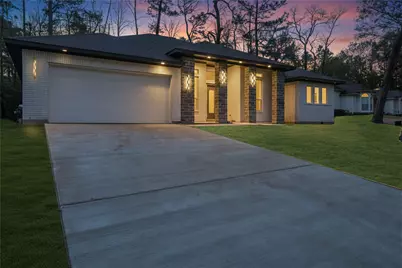 2405 W Green Briar Drive, Huntsville, TX 77340 - Photo 2