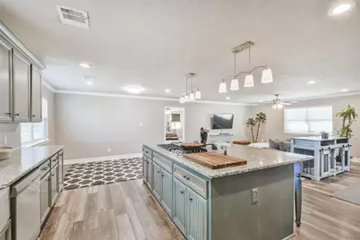 24237 Creekwood Drive, Splendora, TX 77372 - Photo 10