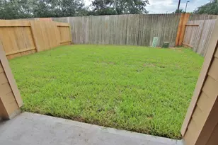 3923 Lexington Manor Ct, Missouri City, TX 77459 - Photo 2