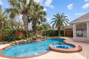 6006 E Brook Ct, Sugar Land, TX 77479 - Photo 30