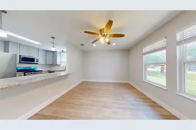 227 Kansas Street, Bacliff, TX 77518 - Photo 10