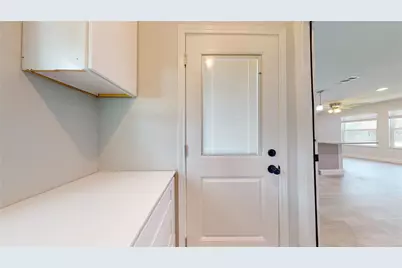 227 Kansas Street, Bacliff, TX 77518 - Photo 6