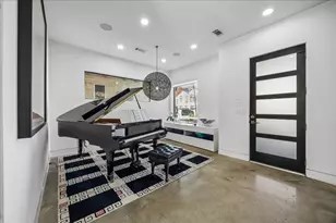 2014 Park St, Houston, TX 77019 - Photo 4