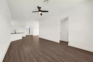 2087 Emerald Lk Trl, Dayton, TX 77535 - Photo 8