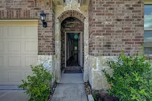 7022 N Sound Ln, Conroe, TX 77304 - Photo 6