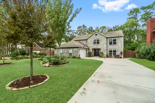 153 N Rainbow Ridge Cir, The Woodlands, TX 77381 - Photo 2