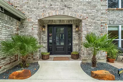 153 N Rainbow Ridge Circle, The Woodlands, TX 77381 - Photo 8