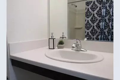 1100 17th St, Sacramento, CA 95811 - Photo 8