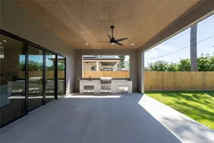 1241 Du Barry Ln, Houston, TX 77018 - Photo 18