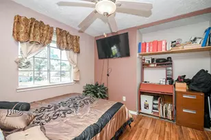 11004 Rustling Winds Dr, Houston, TX 77064 - Photo 14