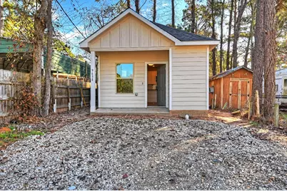 9638 Warm Springs, Willis, TX 77318 - Photo 6