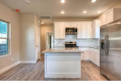 9638 Warm Springs, Willis, TX 77318 - Photo 12