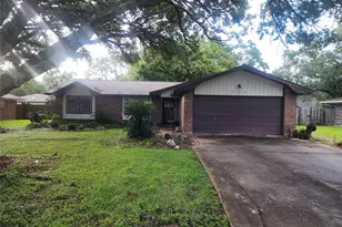 3009 Del Monte Ave, Bay City, TX 77414 - Photo 1