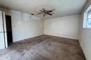 3009 Del Monte Ave, Bay City, TX 77414 - Photo 8
