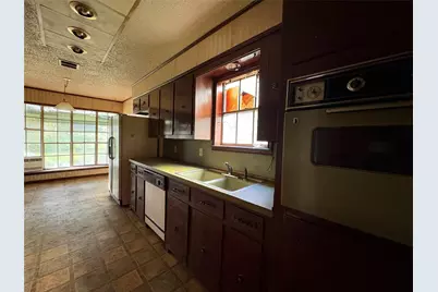 3009 Del Monte Avenue, Bay City, TX 77414 - Photo 4