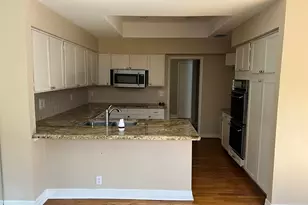 168 Litchfield Ln, Houston, TX 77024 - Photo 12