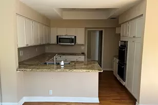 168 Litchfield Ln, Houston, TX 77024 - Photo 12