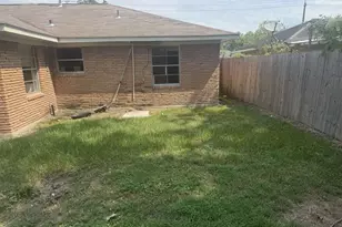 205 W Rittenhouse St, Houston, TX 77076 - Photo 16