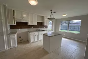 205 W Rittenhouse St, Houston, TX 77076 - Photo 1