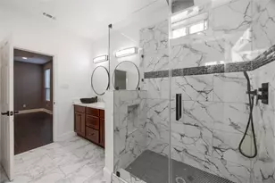 813 Fortune St, Houston, TX 77088 - Photo 28