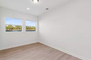 2010 Escobar St, Montgomery, TX 77316 - Photo 28