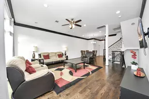 146 Carson Ct, Houston, TX 77004 - Photo 12