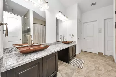 146 Carson Court, Houston, TX 77004 - Photo 32