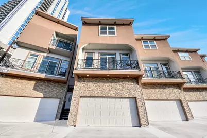 146 Carson Court, Houston, TX 77004 - Photo 2